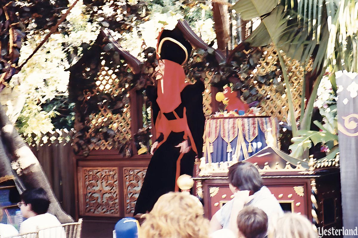 Aladdin’s Oasis Dinner Show at Disneyland