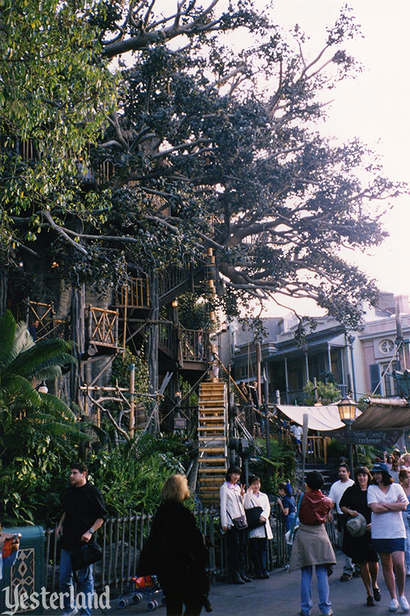 Swiss Family Treehouse, Disneyland