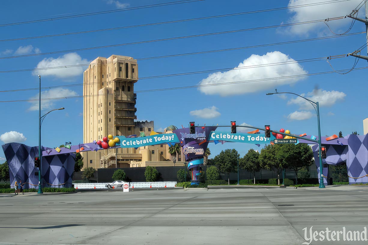 Disneyland entrance arch, 2009