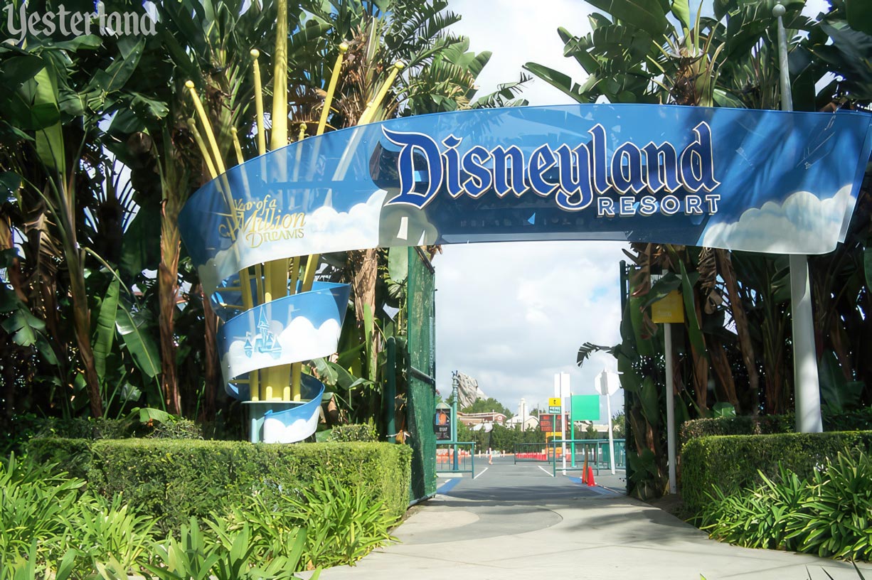 Disneyland sign on Katella Ave.