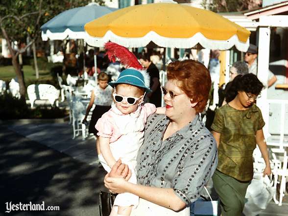 Dressing for Disneyland in the 1950s