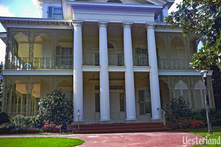 Haunted Mansion at Disneyland