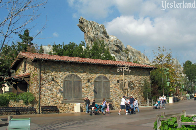 Golden Vine Winery with Grizzly Peak looming above