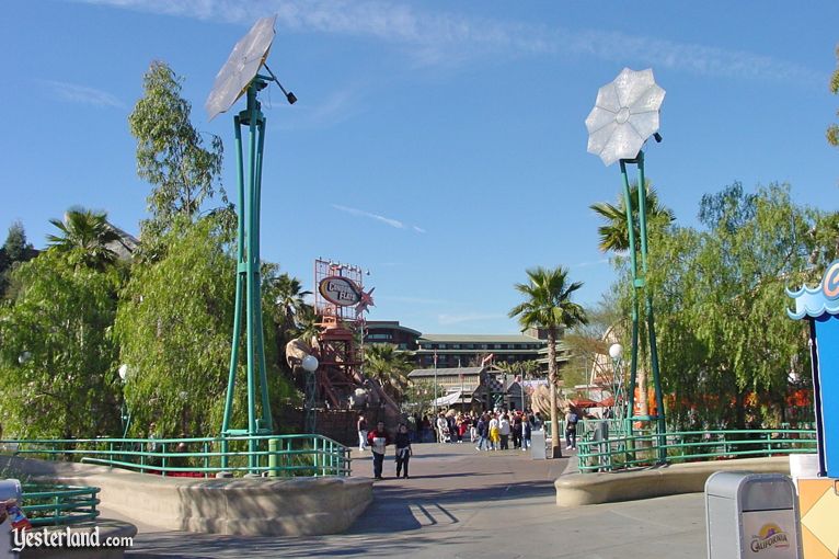 Sunshine Plaza at Disney's California Adventure