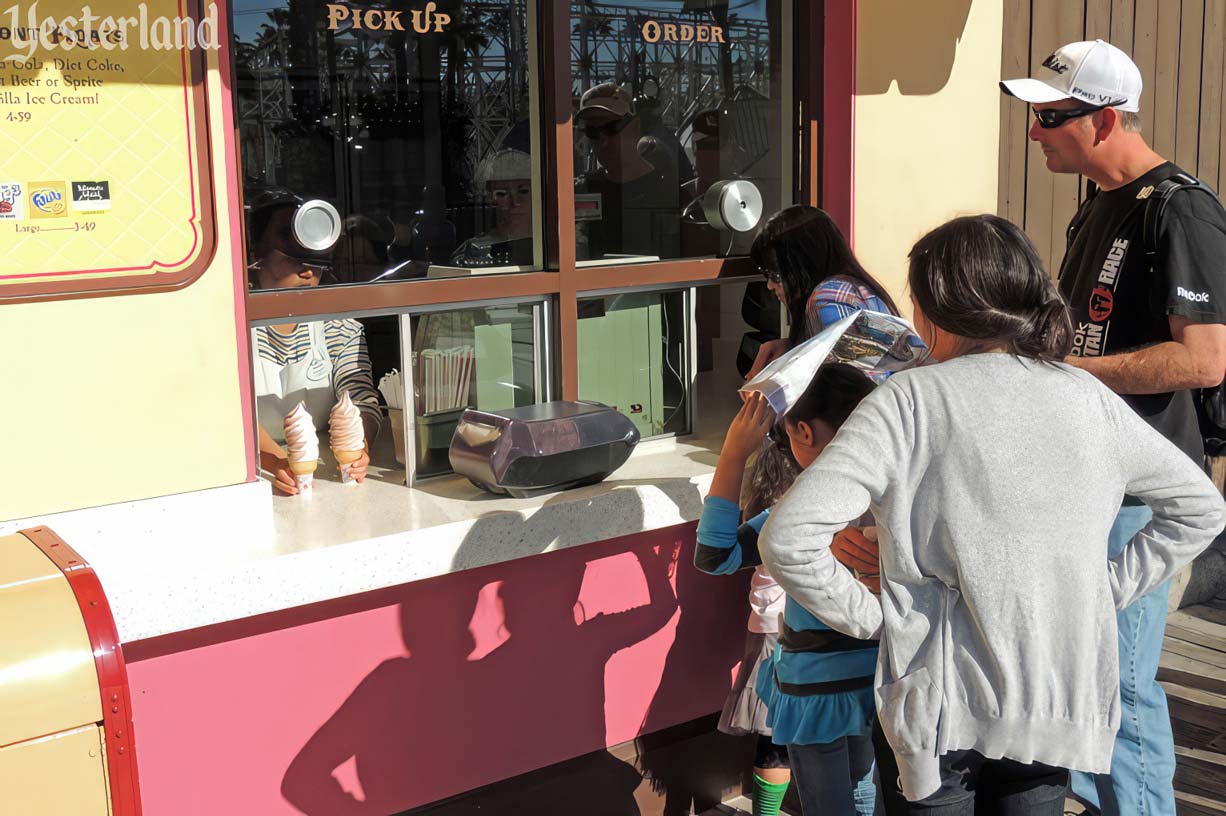 Paradise Pier Ice Cream Co. at Disney California Adventure