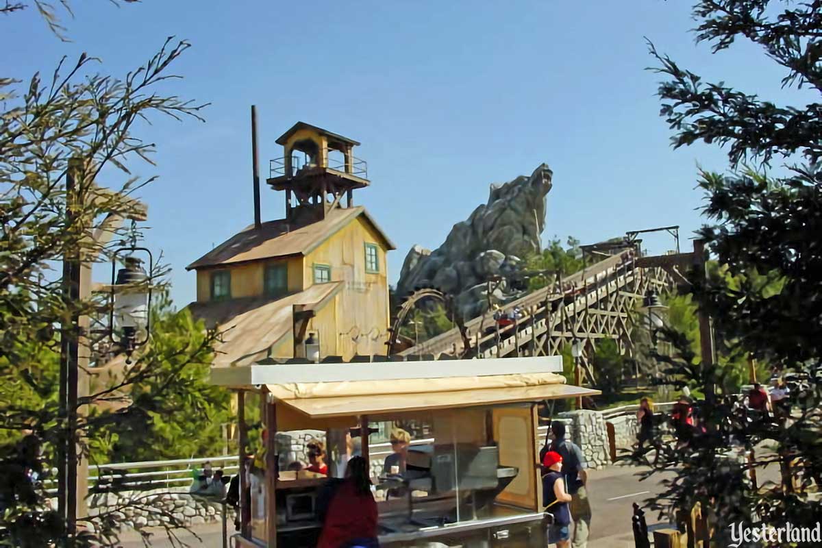 Strolling through Disney California Adventure, February 2001