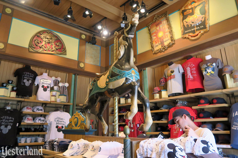 Treasures in Paradise at Disney California Adventure