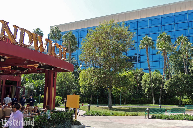 Looking Glass Elevator at the Disneyland Hotel