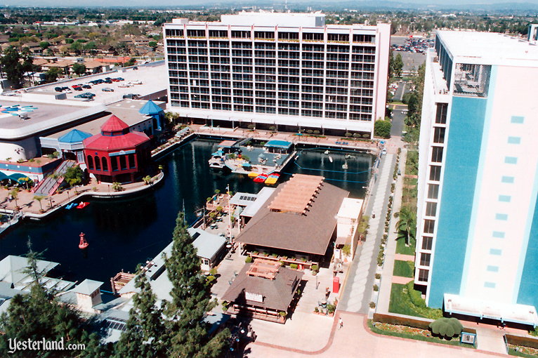 Never Land Pool at Disneyland Hotel, Disneyland Resort