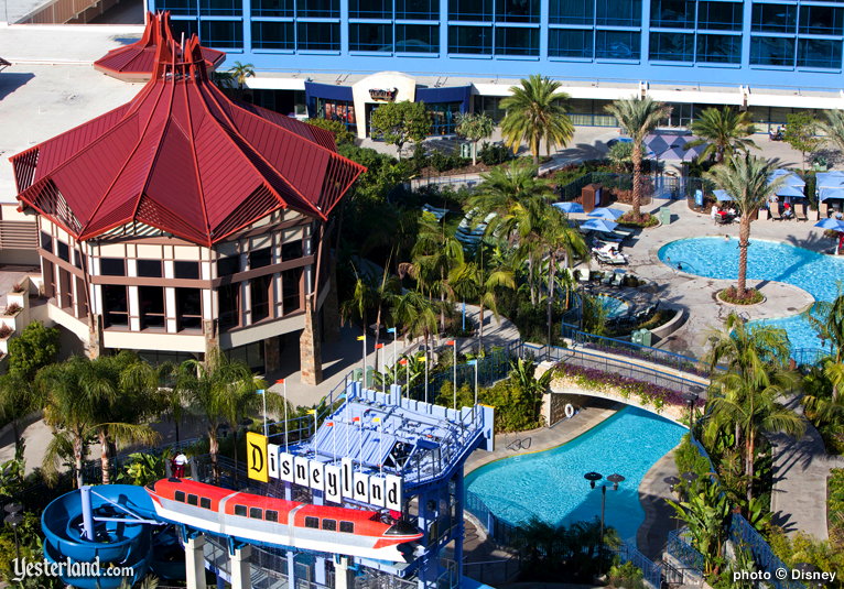 Never Land Pool at Disneyland Hotel, Disneyland Resort