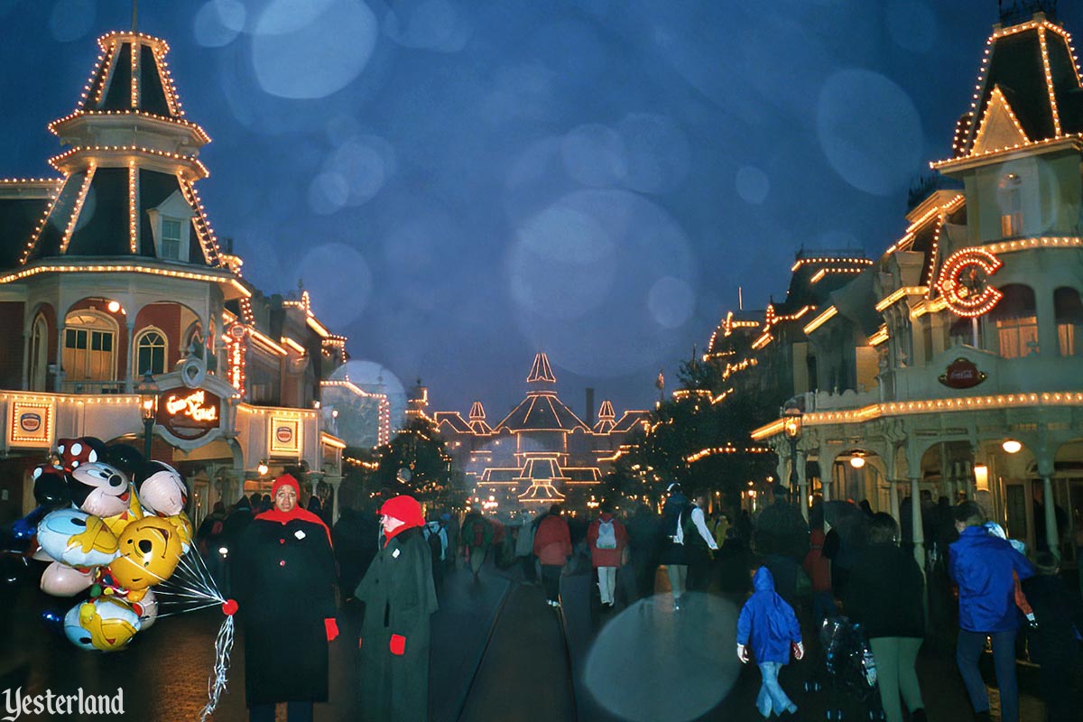 Balloon sellers at Disneyland Paris