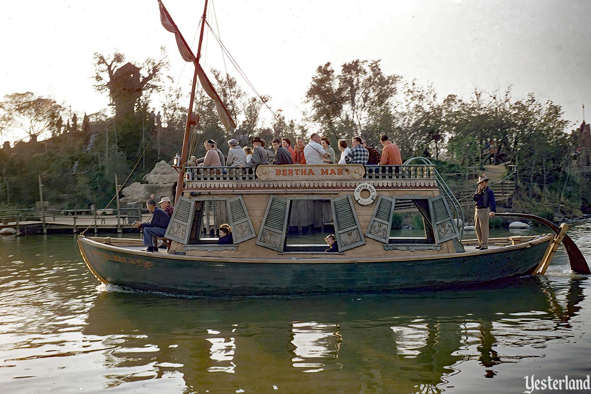 Mike Fink Keel Boats, Disneyland