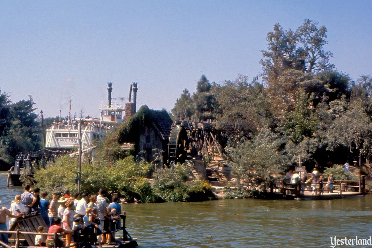 Tom and Huck’s Tree House on Tom Sawyer Island at Disneyland Park