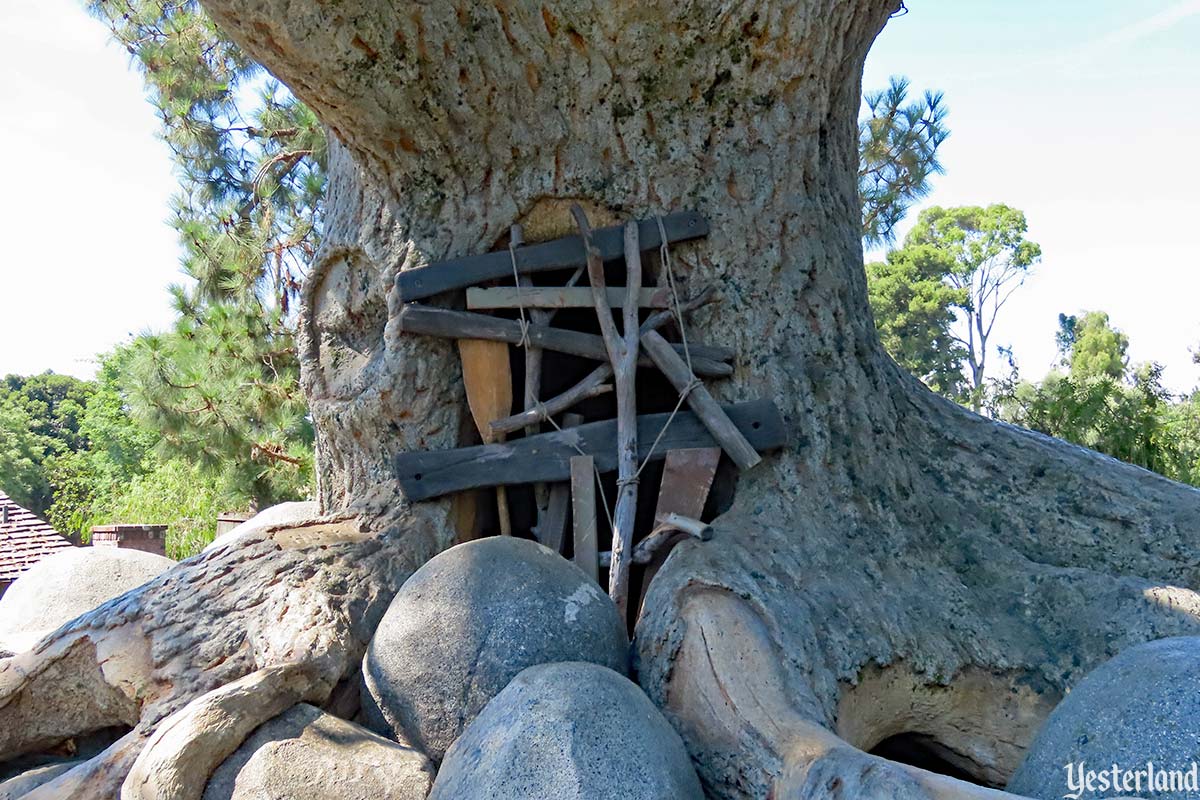 Tom and Huck’s Tree House on Tom Sawyer Island at Disneyland Park