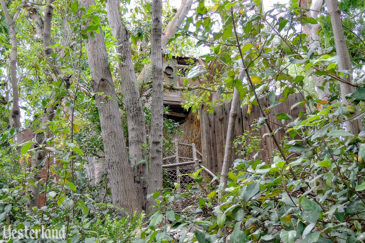 Tom and Huck’s Tree House on Tom Sawyer Island at Disneyland Park