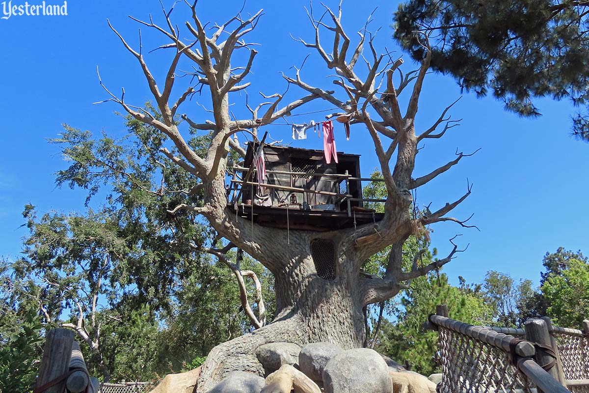 Tom and Huck’s Tree House on Tom Sawyer Island at Disneyland Park