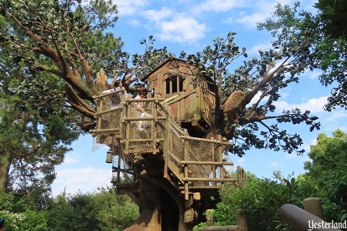 Tom and Huck’s Tree House on Tom Sawyer Island at Tokyo Disneyland