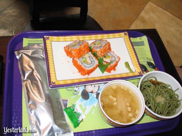 a counter-service lunch at Hong Kong Disneyland