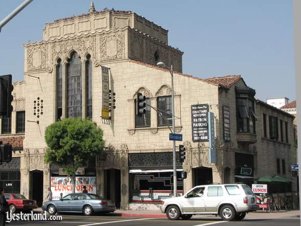 Chapman Park Market Building in Los Angeles