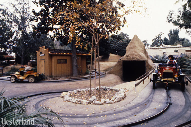 Tijuana Taxi at Knott's Berry Farm