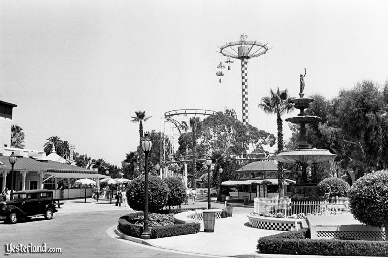 Charleston Square, Knott's Berry Farm