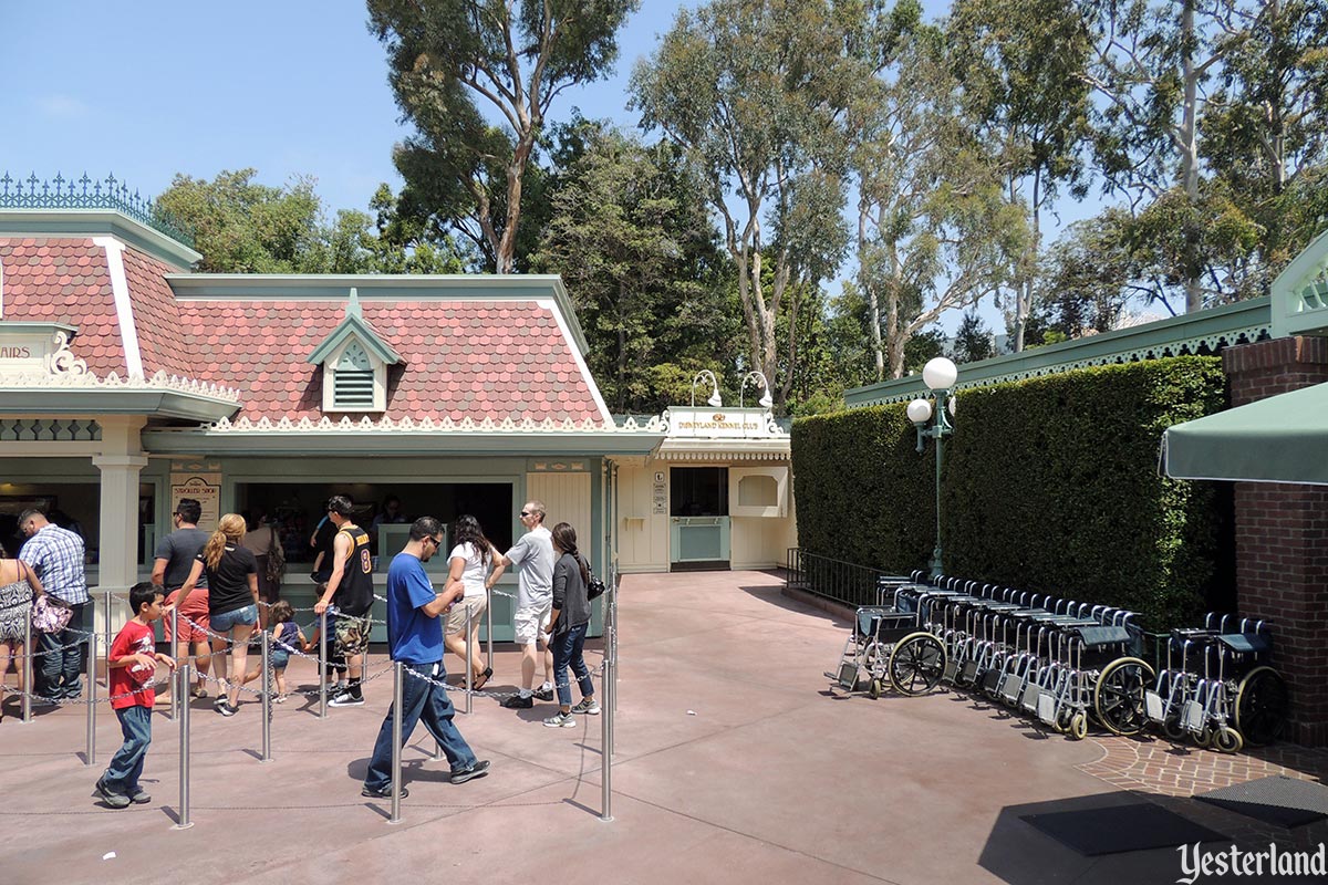 Disneyland Kennel Club