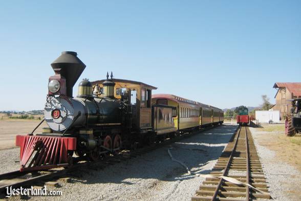 The passenger coach “Painted Desert,” restored—in 2008