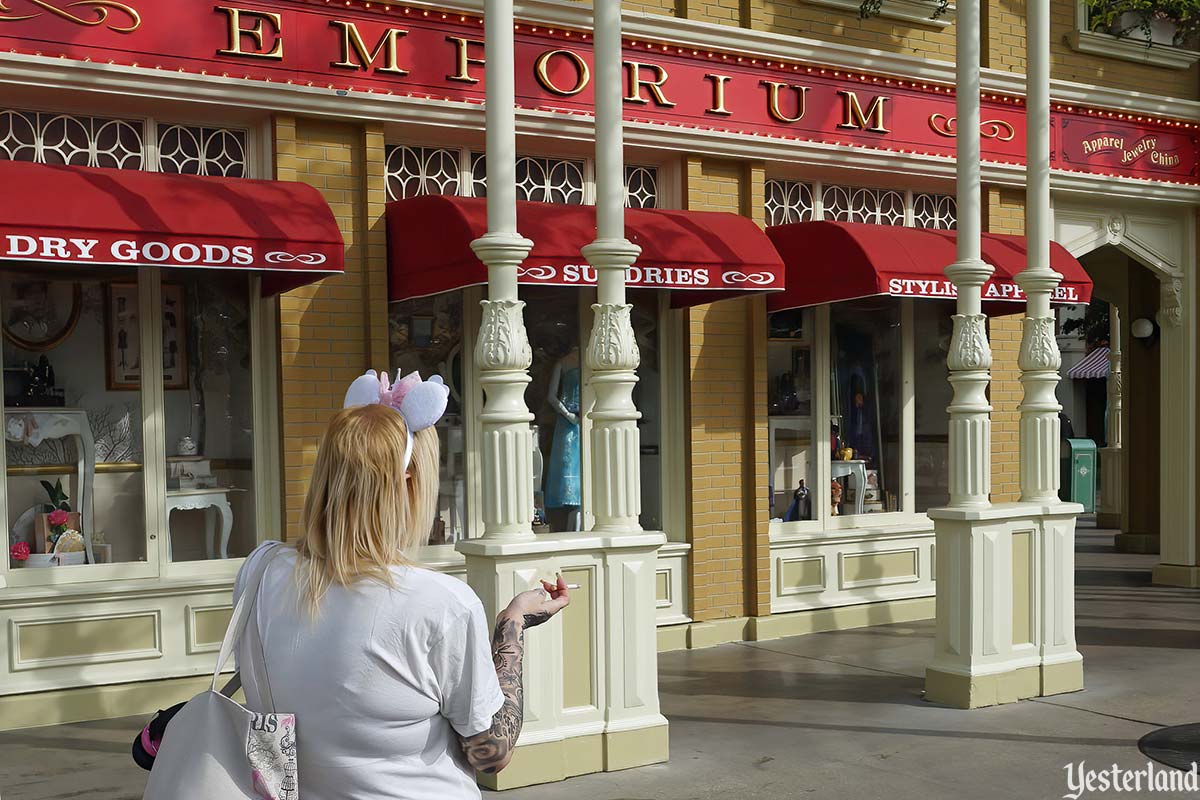 Smoking at Disneyland Paris