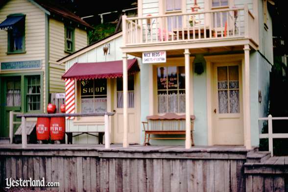 Photo of the little minin’ town of Rainbow Ridge