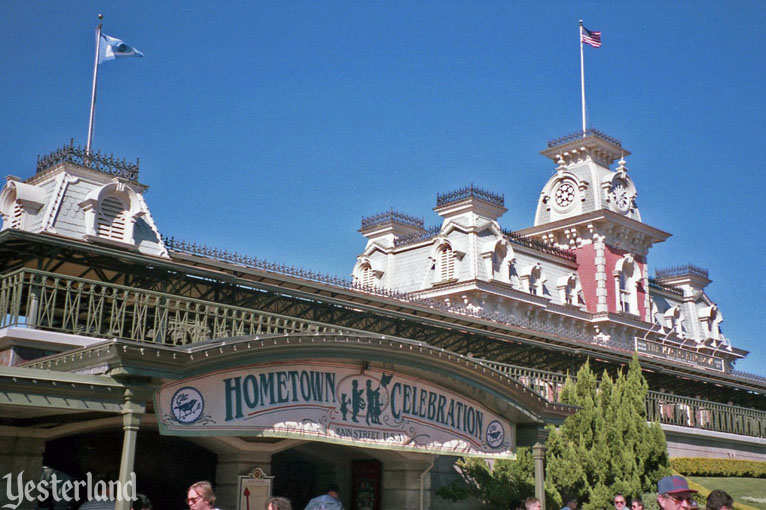 Left tunnel to Town Square, Magic Kingdom, 1996