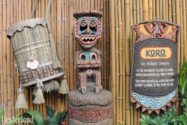 pre-show tiki at Walt Disney&rsqo;s Enchanted Tiki Room