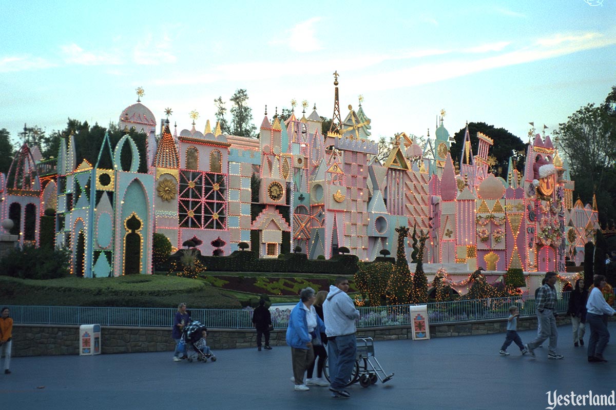 “it’s a small world” Holiday, Disneyland