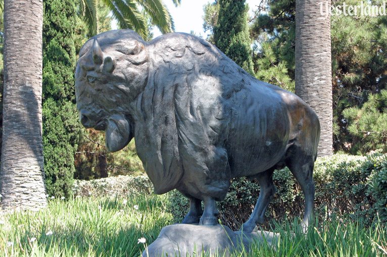 sculpture at Intersection of MacArthur Boulevard and Bonita Canyon Drive