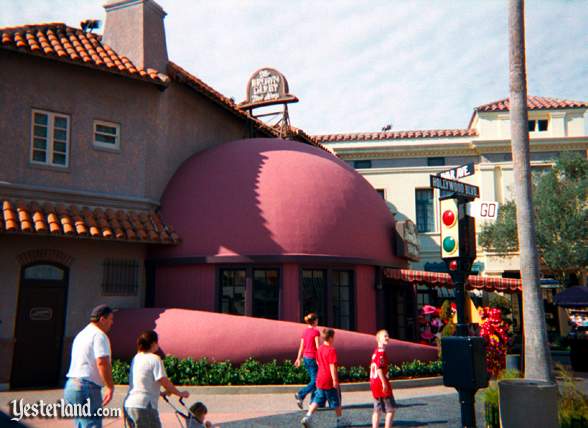 The Brown Derby at Universal Studios Orlando