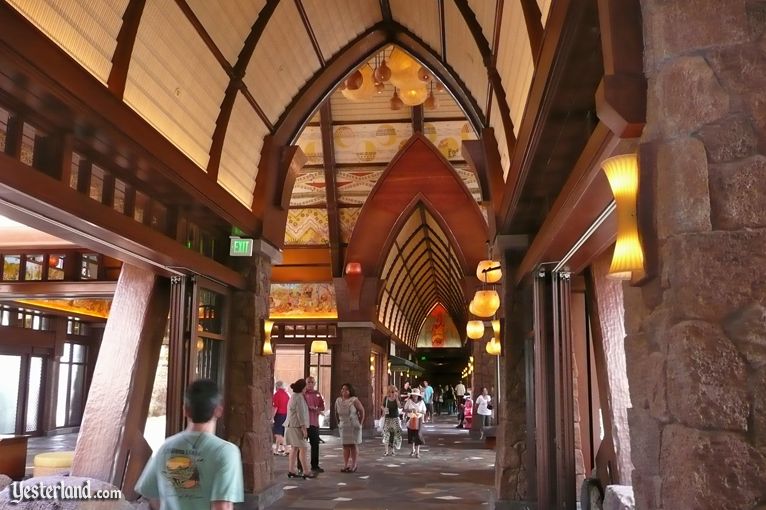 Aulani at Ko Olina at Yesterland.com