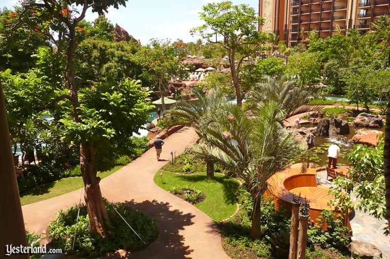 Aulani at Ko Olina at Yesterland.com