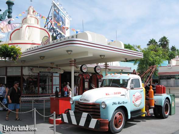 Oscar’s Super Service at Disney-MGM Studios