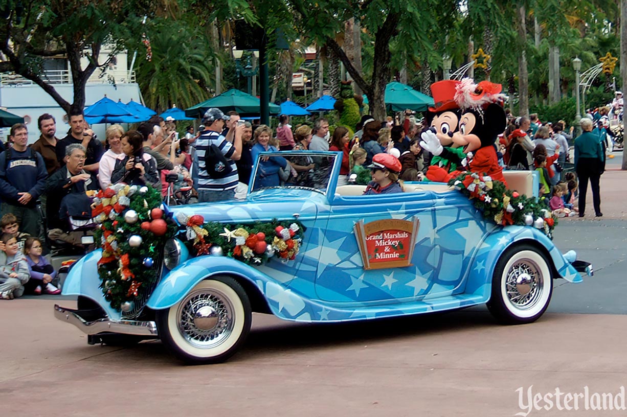 Hollywood Holly-Day Parade at Disney-MGM Studios