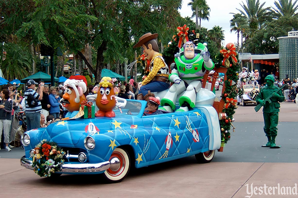 Hollywood Holly-Day Parade at Disney-MGM Studios