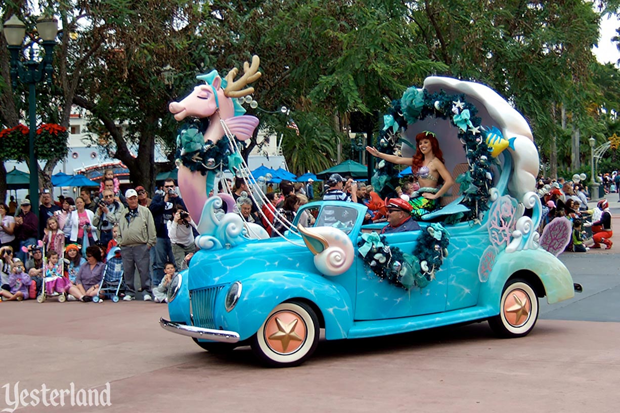 Hollywood Holly-Day Parade at Disney-MGM Studios