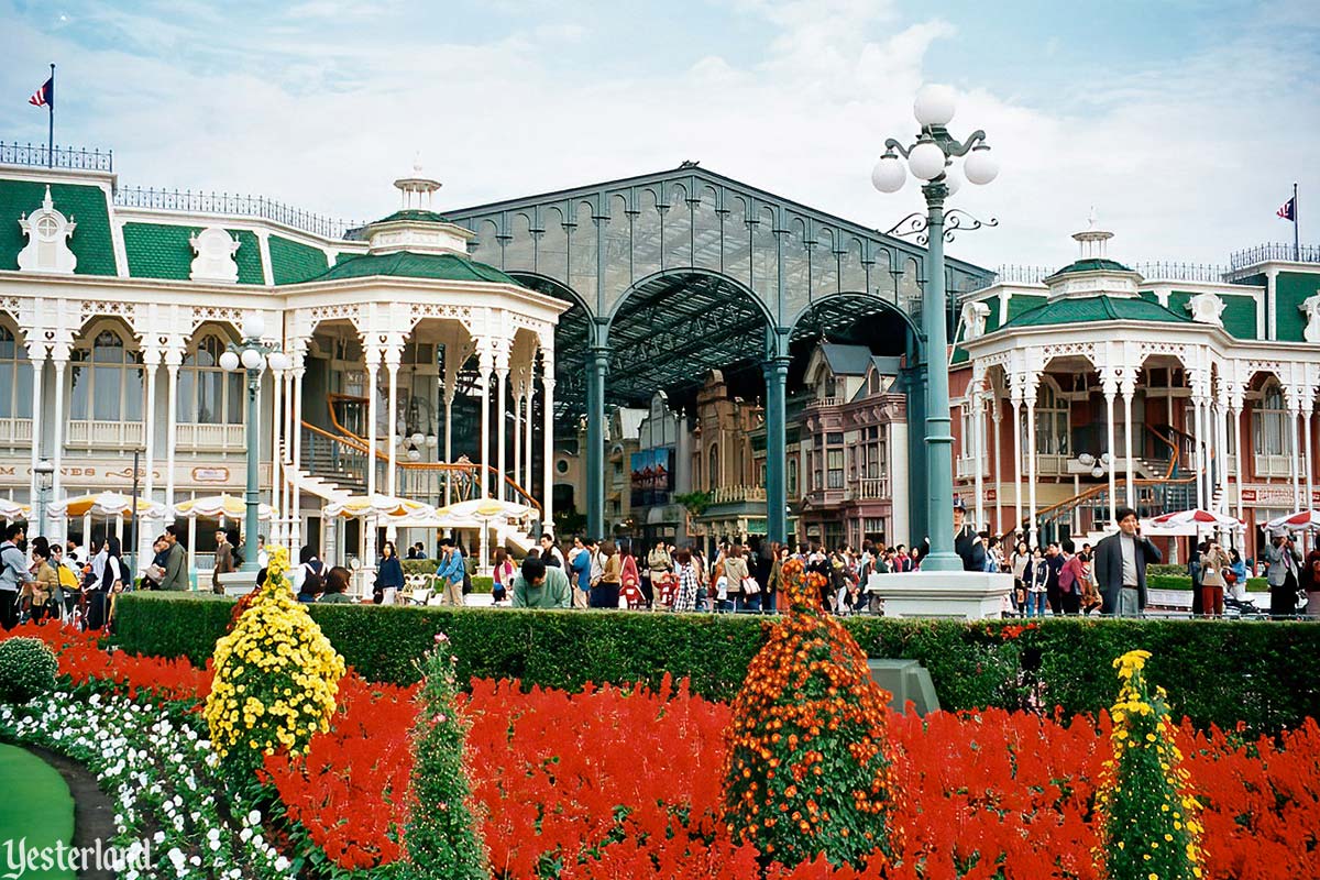 Disney on Parade at Tokyo Disneyland