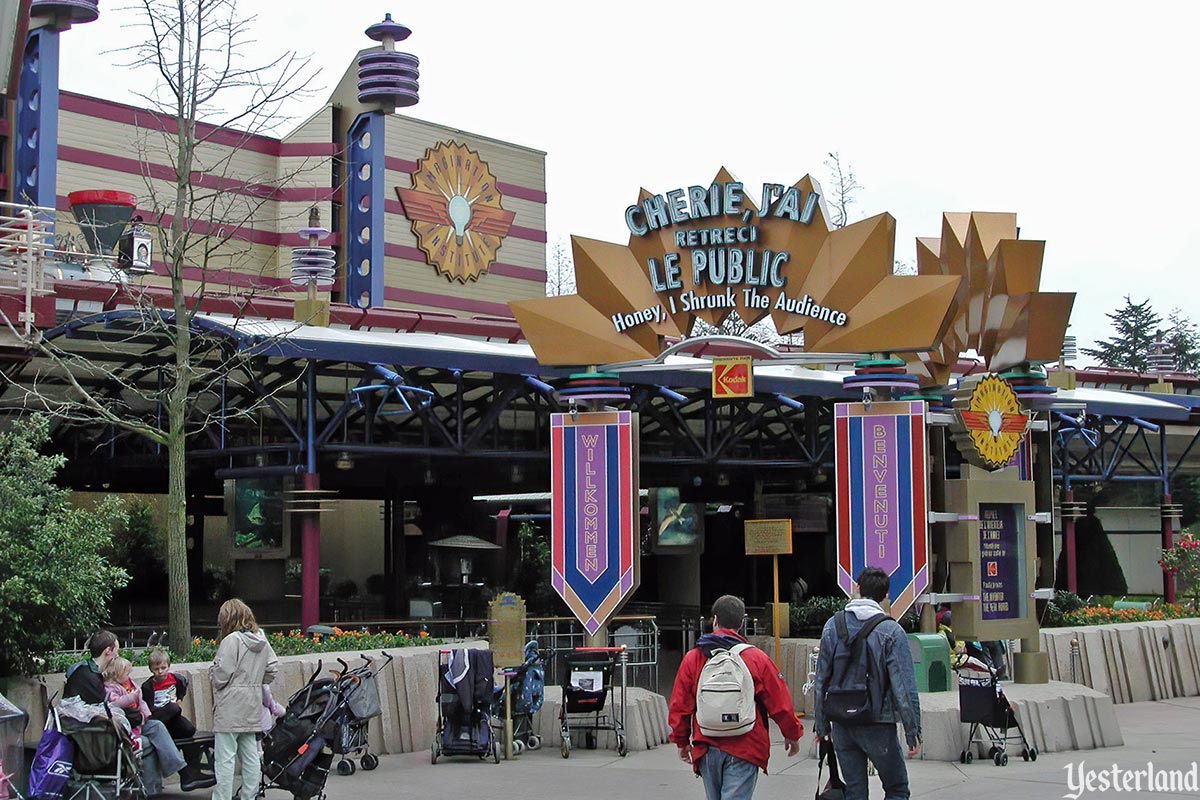 Cherie j’ai rétréci le public at Disneyland Paris