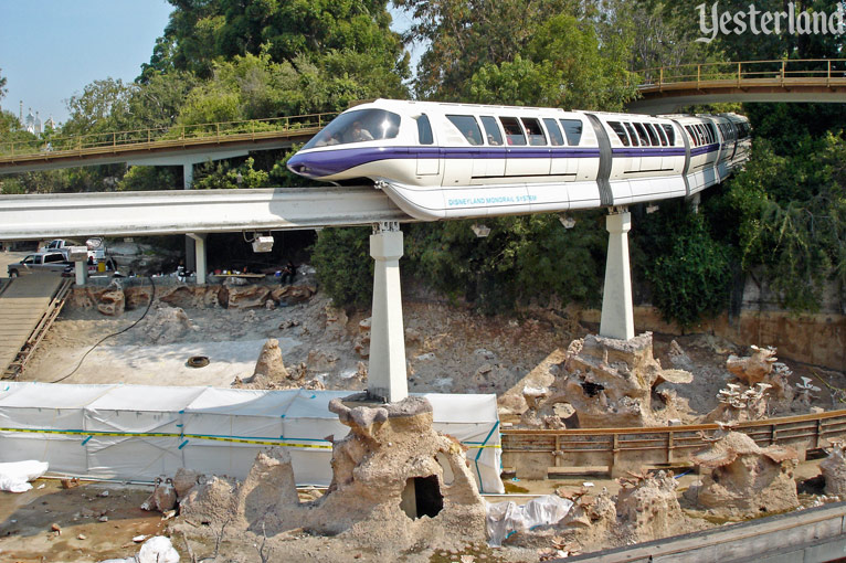 Disneyland Monorail