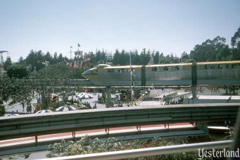 Disneyland Monorail