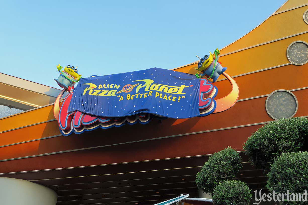 Redd Rockett’s Pizza Port, Disneyland